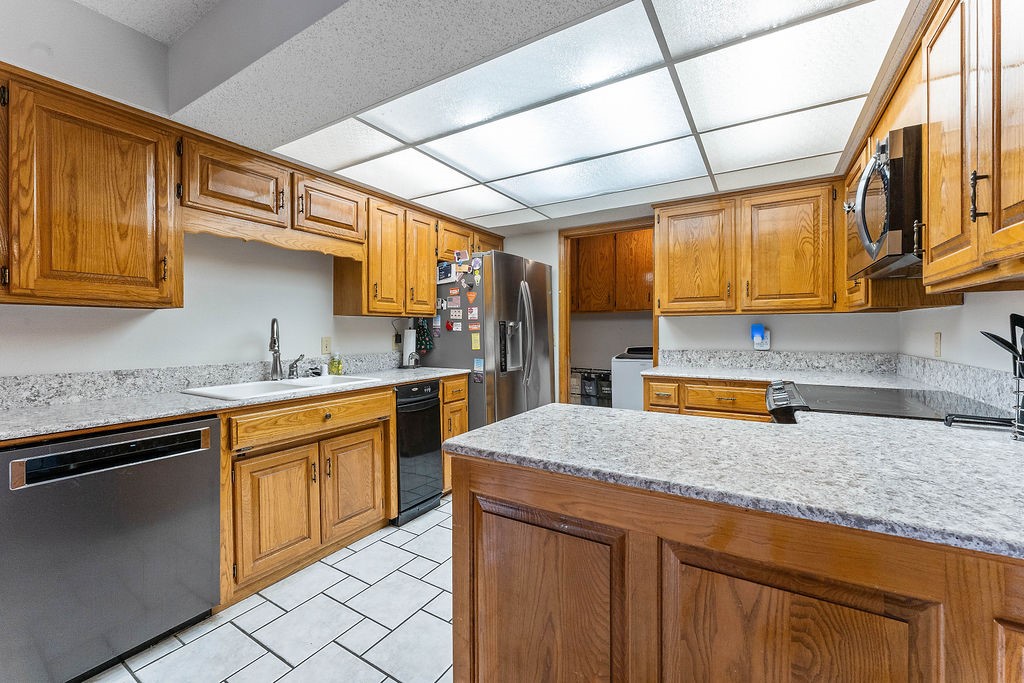 Dawn Hill C C Resort Rurban - Residential