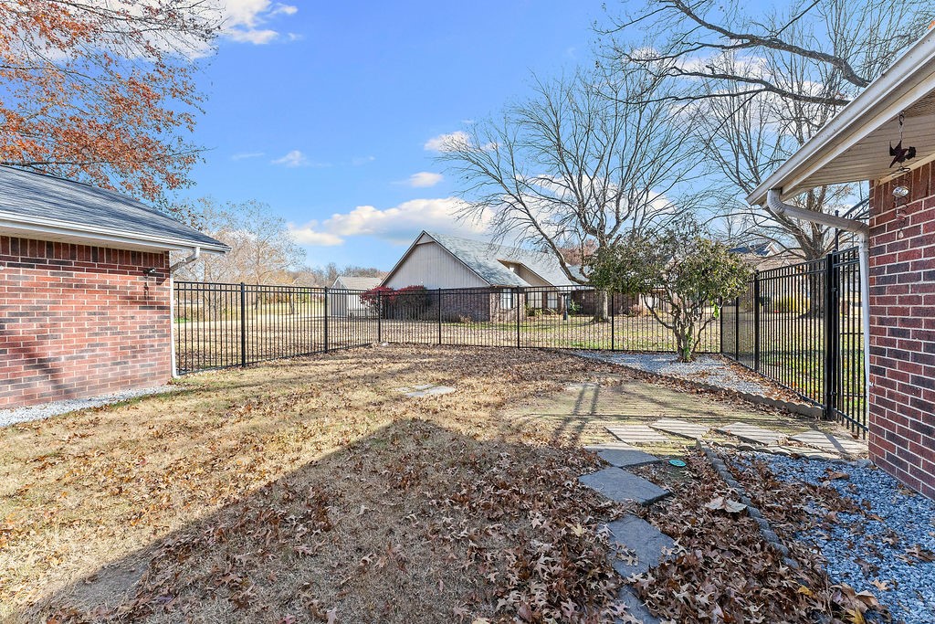 Dawn Hill C C Resort Rurban - Residential