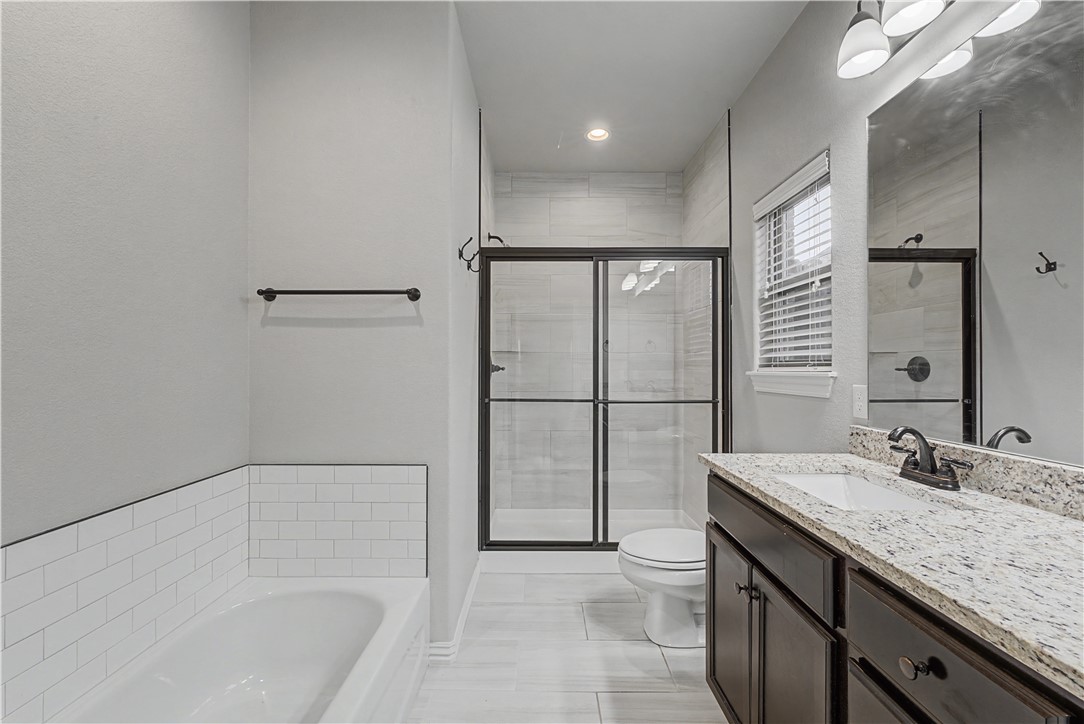 Emerald Point - Residential