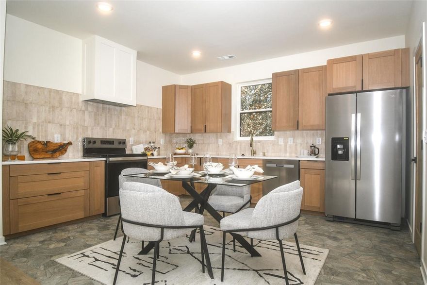 Beautifully appointed-this new construction home is the perfect blend of
style, convenience, and location. Experience stylish living in this
mid-century/modern-inspired 2-bedroom home, each with its own luxury
en-suite. Offering 2 full baths, a half bath, and a 2-car garage, this home
combines comfort, efficiency, and elevated design.
Designer-upgraded flooring and fixtures, white oak interior doors, and
porcelain stone-textured tile create a refined, modern aesthetic. Energy Star
appliances, a fully encapsulated crawl space, EV charging, and upgraded
bedroom carpet add quality and luxury throughout.
Located in the highly desirable Fenchurch subdivision, you'll enjoy easy
access to Tanyard Creek, the Tunnel Vision bike trail, and quick highway
connections. Minutes from Walmart Headquarters, and moments from
Windsor Lake, Kingswood Golf Course, and the Bella Vista Rec Center. This
home sits in the heart of Bella Vista's premier lake, golf, and mountain biking
hubs.