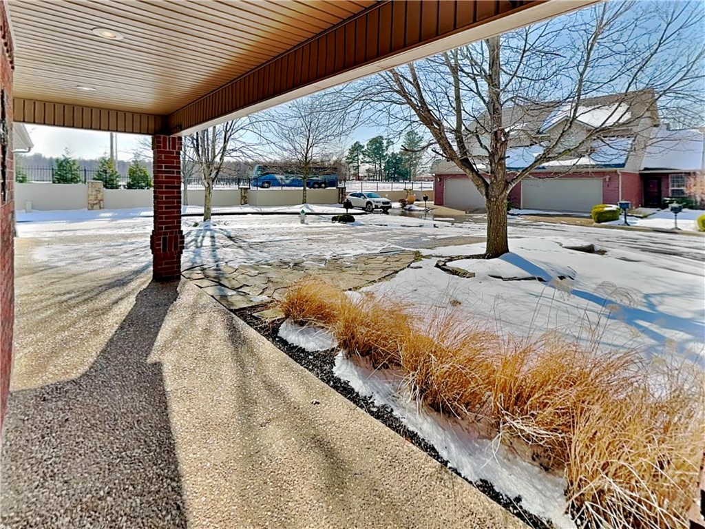 Pinnacle Town Homes Rogers - Residential