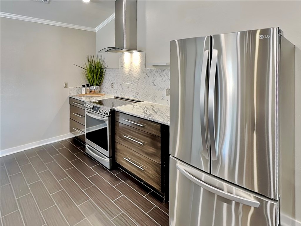 Pinnacle Town Homes Rogers - Residential