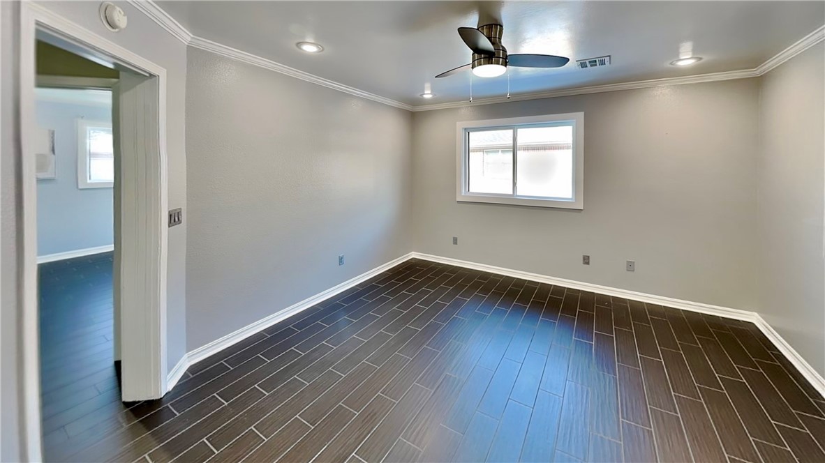 Pinnacle Town Homes Rogers - Residential