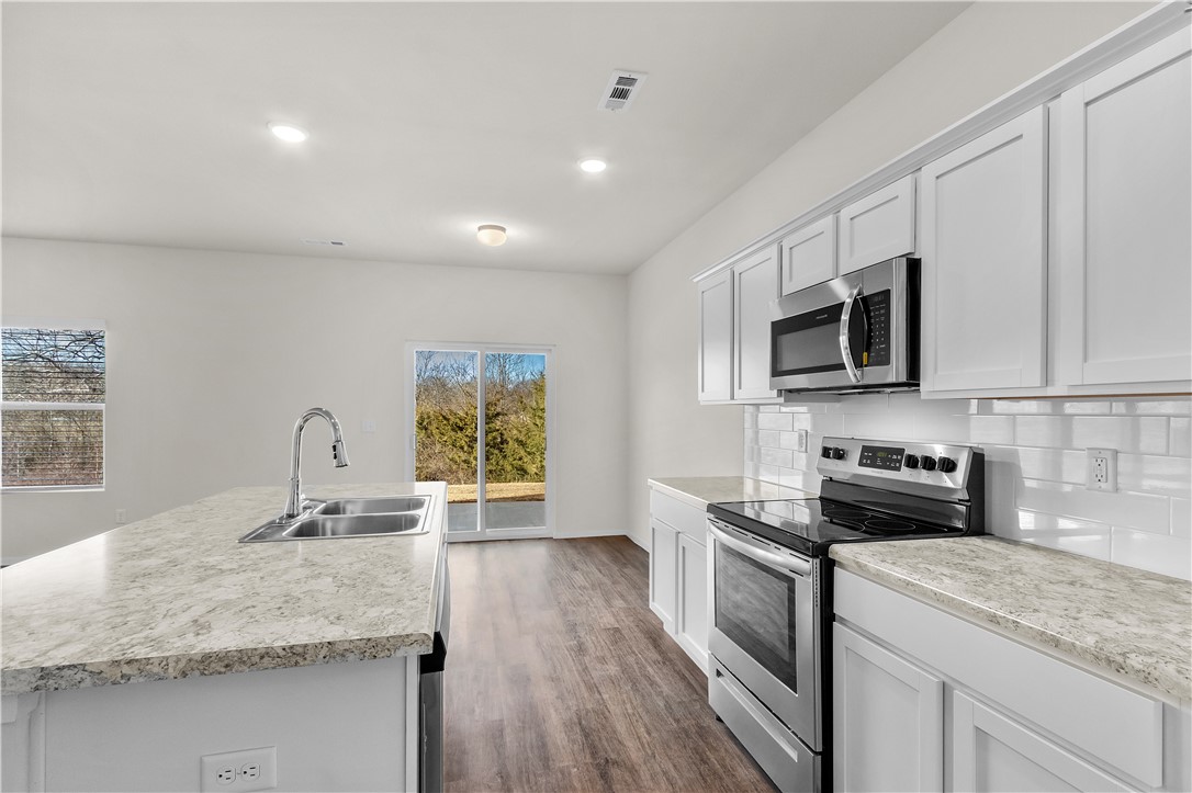 Creekside Meadows - Residential