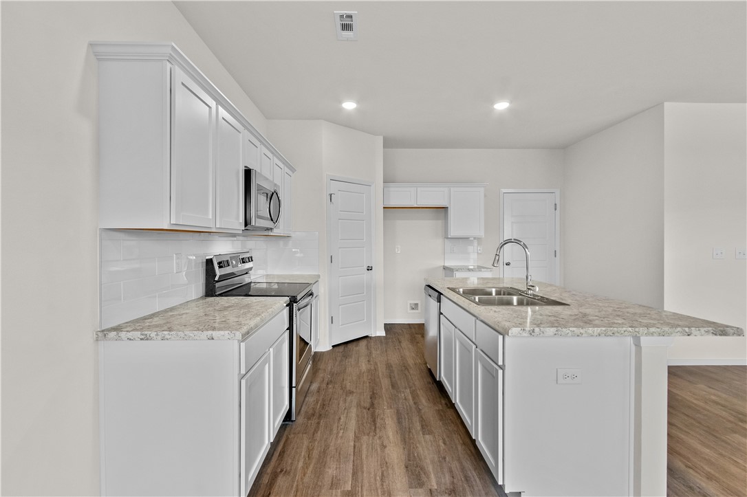 Creekside Meadows - Residential