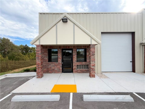 Photo of 2231 Lowell Road H-5 #H-5, Springdale, AR 72764 (MLS # 1365846)