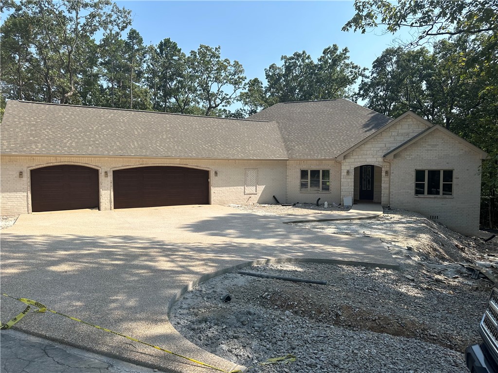 New Construction in Hot Springs Village on Diamante Golf Course #15; Custom Cabinets; Awesome Porch with Fireplace!