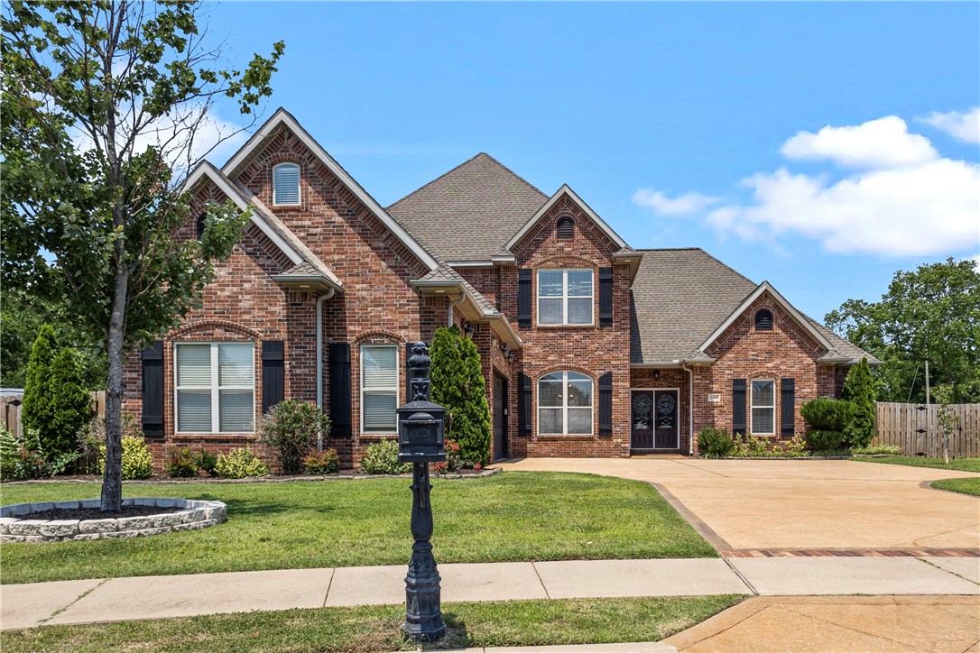 Welcome to this stunning 5 bedroom, 4 bathroom home located in the highly desirable Liberty Bell Estates. This home boasts a spacious and open floor plan, perfect for entertaining.
The primary room is a true oasis, featuring a huge en-suite bath and walk-in closet. A second guest room on the main level makes it ideal for families or guests. The home also boasts tons of storage space throughout.
The open living area is perfect for hosting gatherings, with a beautifully updated kitchen featuring modern appliances and a huge island. Upstairs, you will find an oversized bonus room and three additional bedrooms. A second bonus room is attached to one of the bedrooms.
The home sits on an .64 acre lot. The outdoor patio with grill is perfect for hosting cookouts.
You're Minutes away from Pinnacle Hills, which offers a variety of shopping, dining, and entertainment options including the Walmart AMP, and the Razorback Greenway, a popular trail system that spans over 36 miles and connects several cities in NWA.
