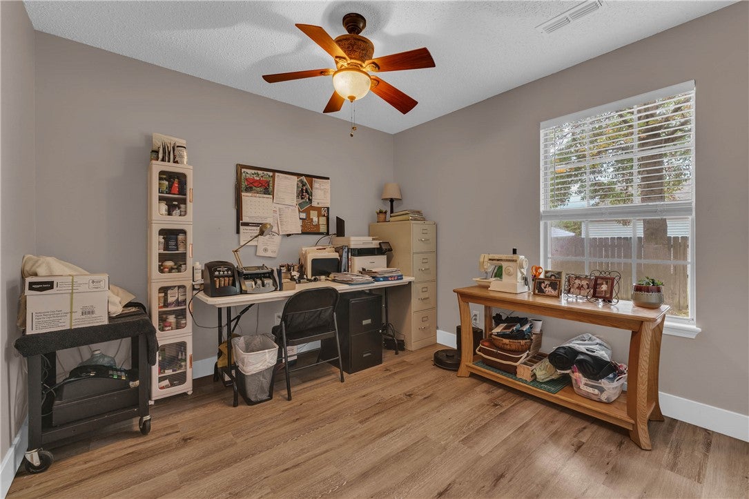 556 E Mimosa Lane