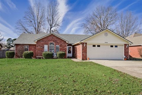 Photo of 1826 Amelia Lane, Springdale, AR 72762 (MLS # 1332925)