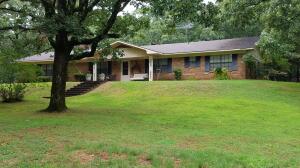 First time on the market! This spacious one owner home has 2 living areas and sits on about 2 acres. This home has a country setting, but still close to the interstate and town.