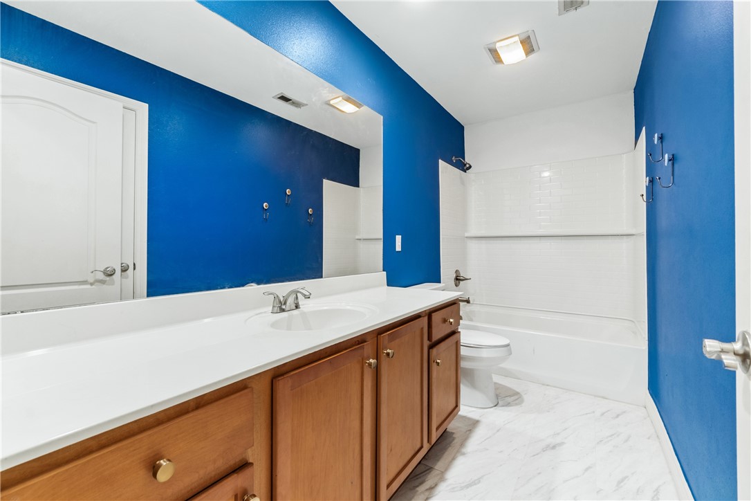 Homes At Oakmont Horizontal Prop Rogers - Residential