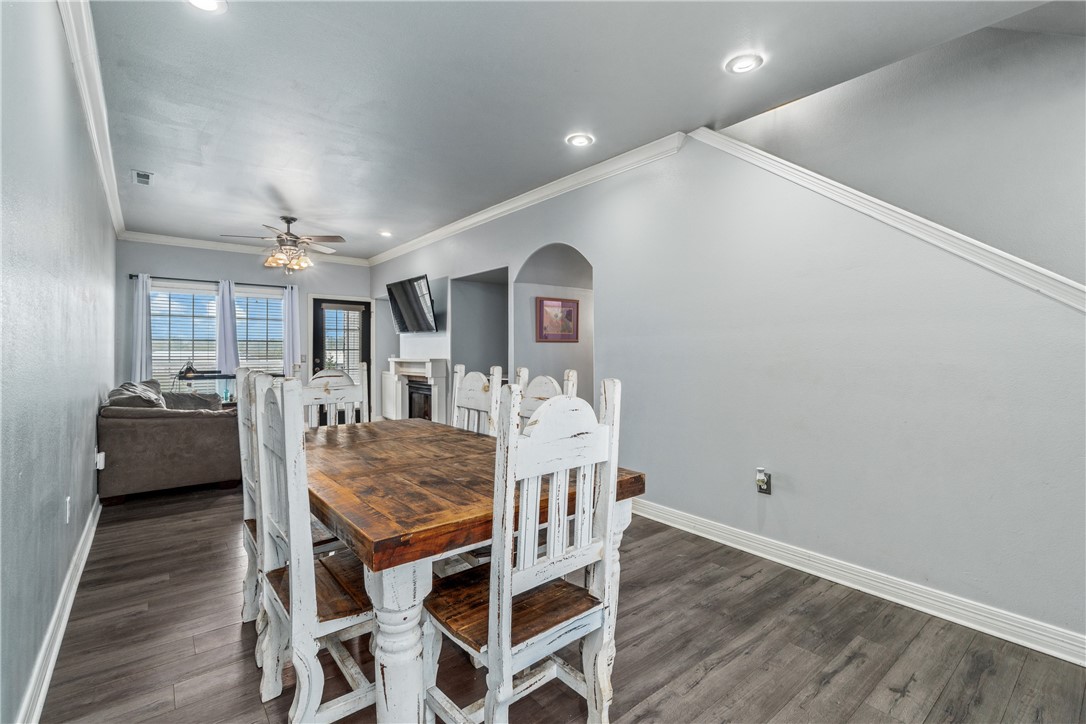 Homes At Oakmont Horizontal Prop Rogers - Residential