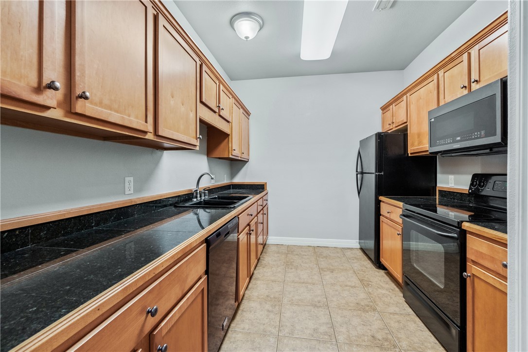 Homes At Oakmont Horizontal Prop Rogers - Residential