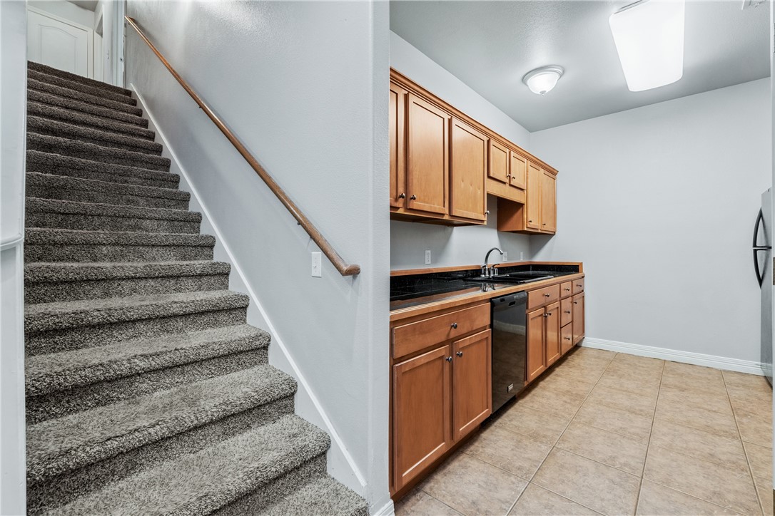 Homes At Oakmont Horizontal Prop Rogers - Residential