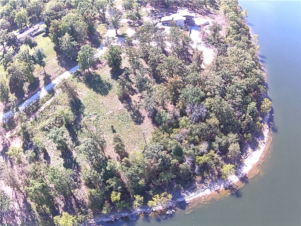 Ledge Rock at Cricket Creek - Land