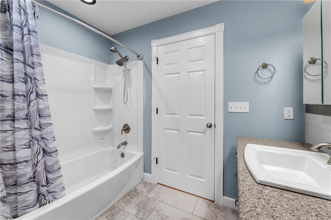 17-16-31 - Residential