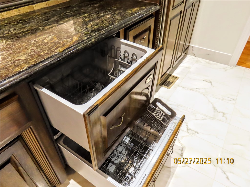 Southwind Terrace Ph Iv - Residential