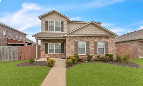 Photo of 4404 SW Gallatine Avenue, Bentonville, AR 72713 (MLS # 1331483)