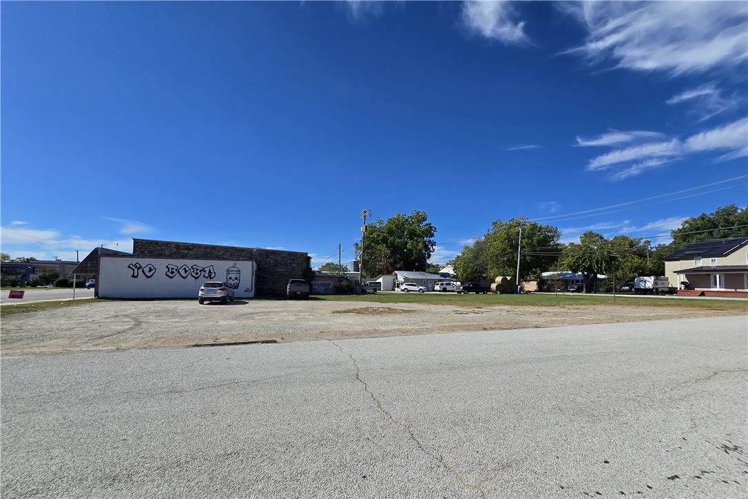 This is your opportunity to purchase one of the few remaining vacant lots on the Green Forest Square. Come take advantage of this open and level .331-acre commercial lot with major highway frontage and a high traffic count! (9700 daily average in 2024) Easy access and road frontage on 3 sides!