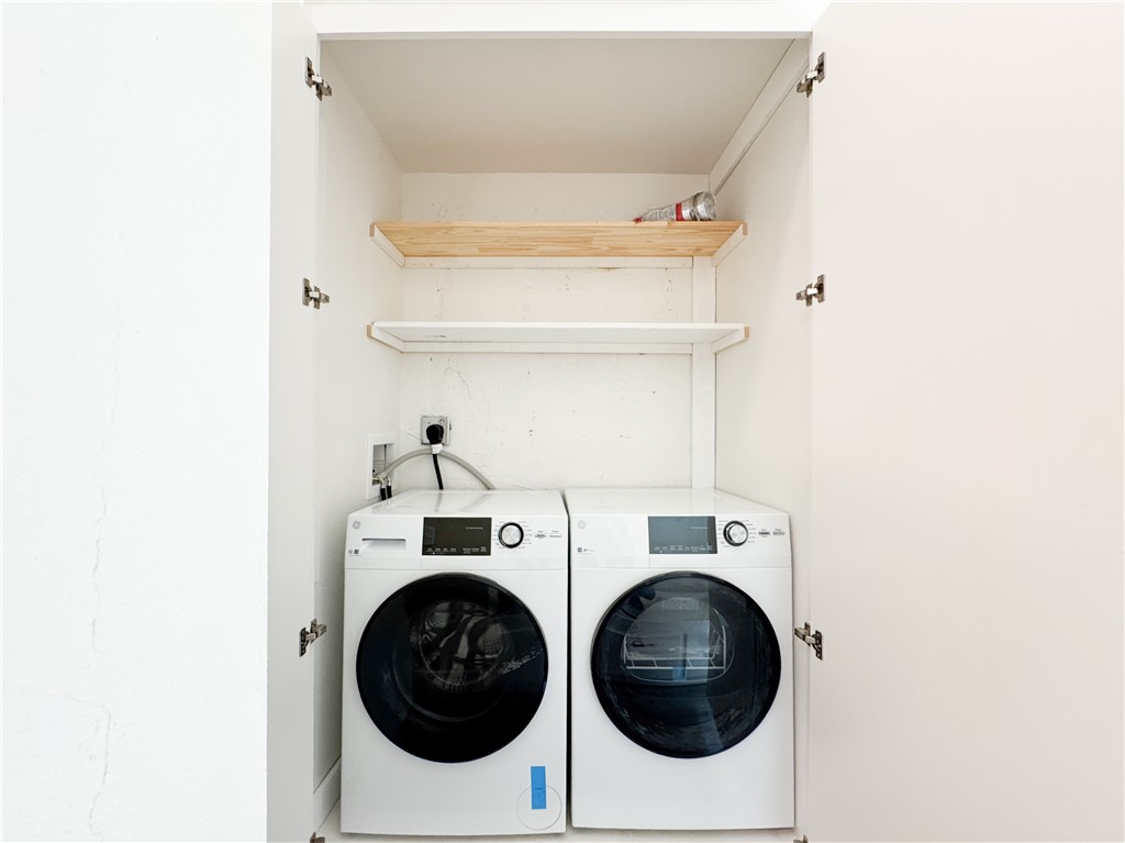 23-16-30 FAYETTEVILLE OUTLOTS - Residential Lease