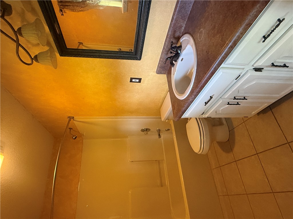 Golden Pond - Residential