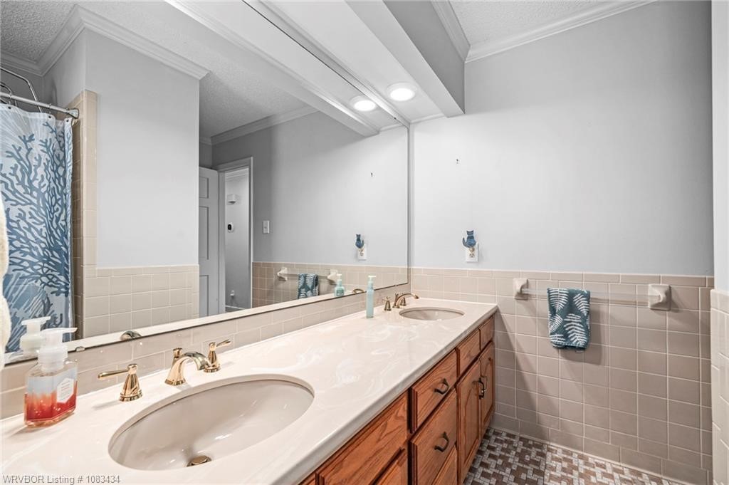 Timberwood Condo - Residential