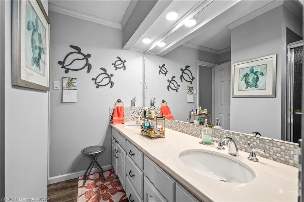 Timberwood Condo - Residential