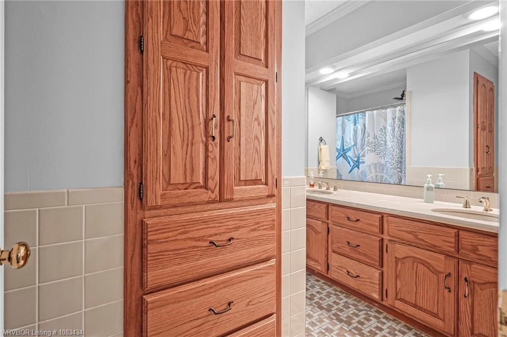 Timberwood Condo - Residential