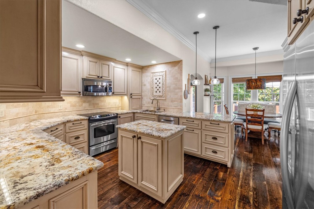 Roberts Sub Bvv - Residential