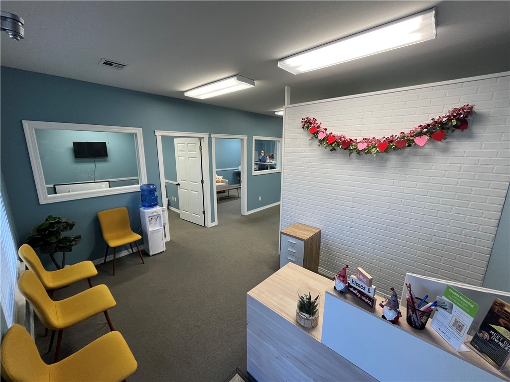 Oak Trace 2 - Commercial Lease