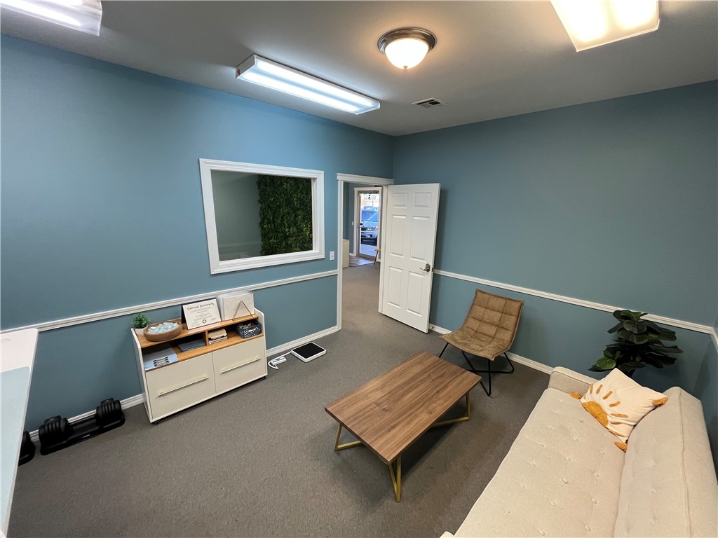 Oak Trace 2 - Commercial Lease