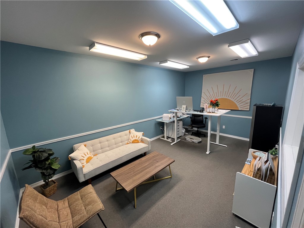 Oak Trace 2 - Commercial Lease