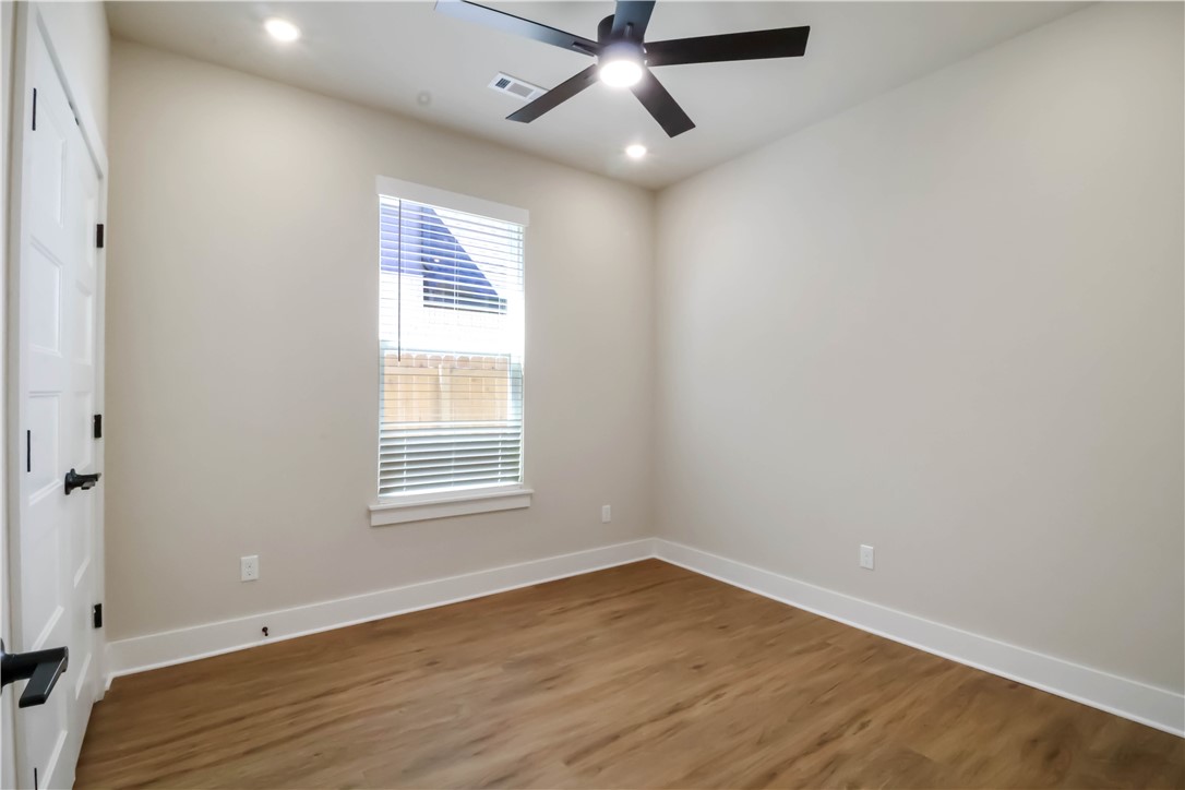 Paradise Park Sub Centerton - Residential Lease