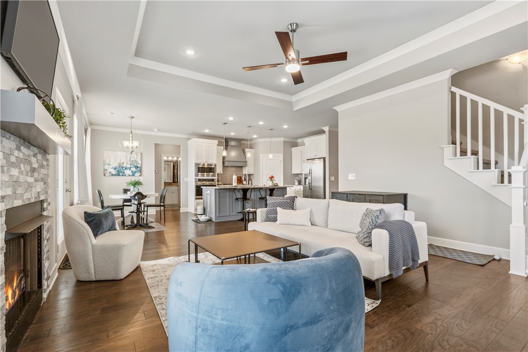 Oak Meadows Bentonville - Residential