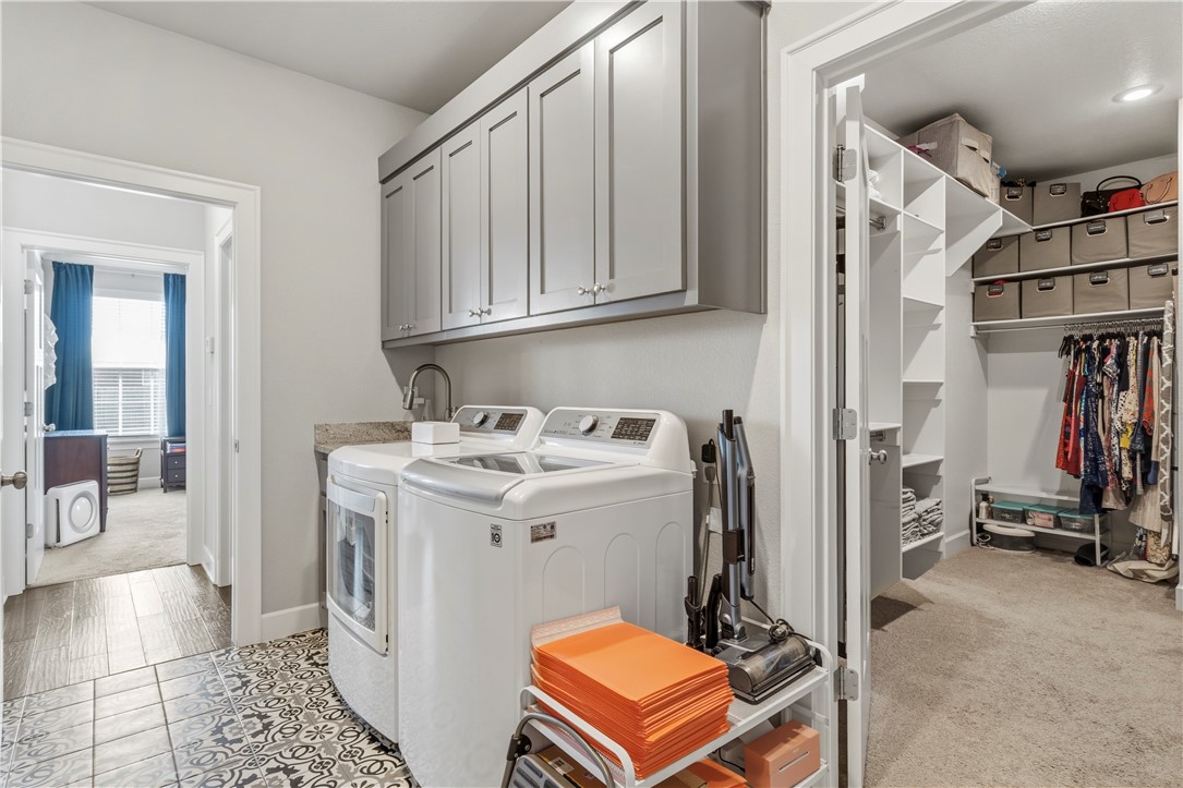 Oak Meadows Bentonville - Residential