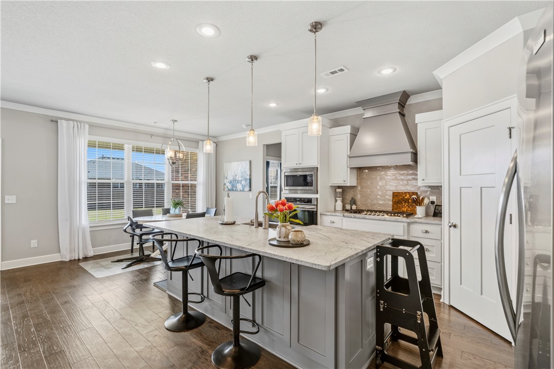 Oak Meadows Bentonville - Residential