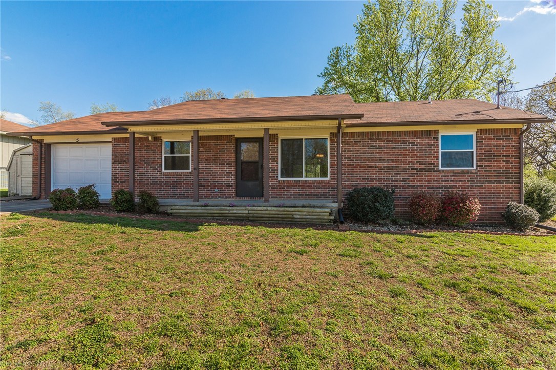 Great starter home or investment property. New roof 2015, windows replaced 2013. Freshly painted. Property is in the process of connecting to sewer. Level lot great location. RD eligible what's not to like?