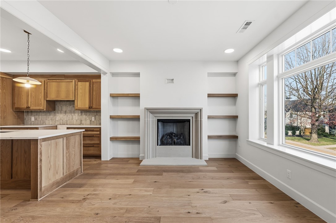 ORCHARD ADD-BENTONVILLE - Residential