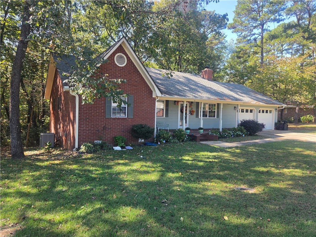 37 Fontaine Drive