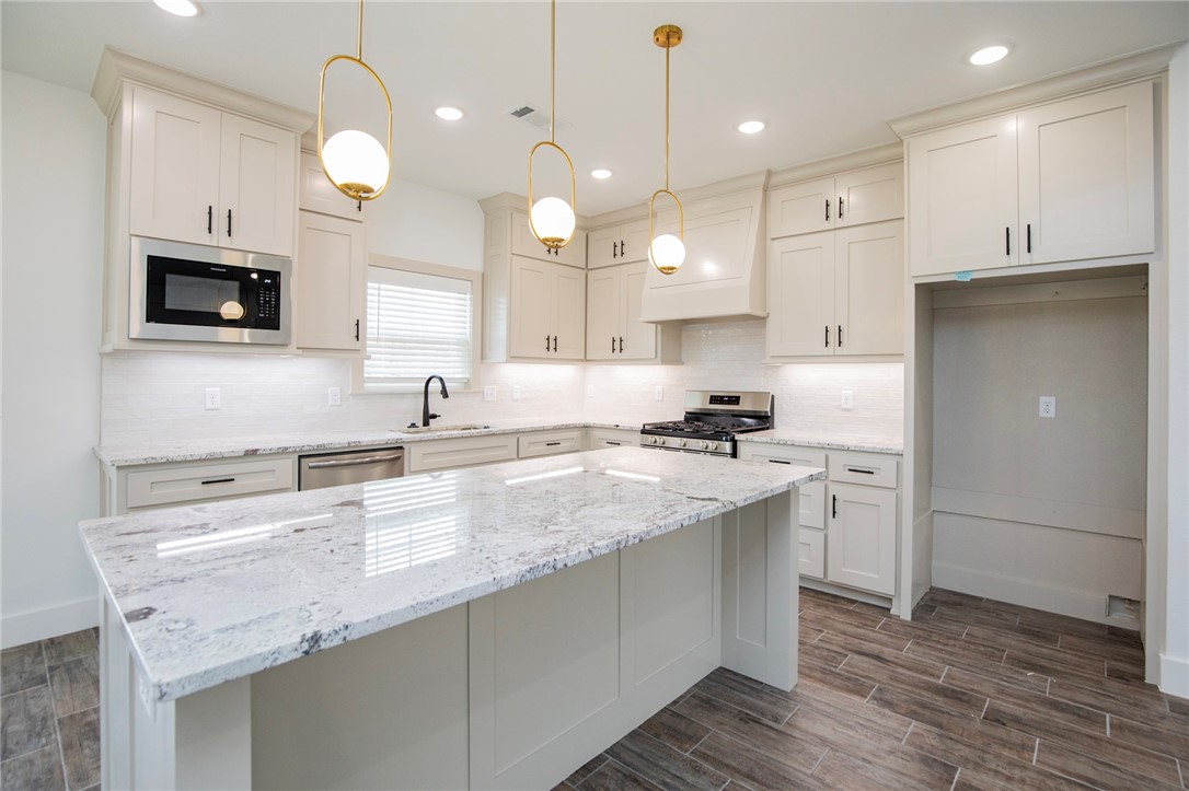 LOCKHART SUB-BVV - Residential