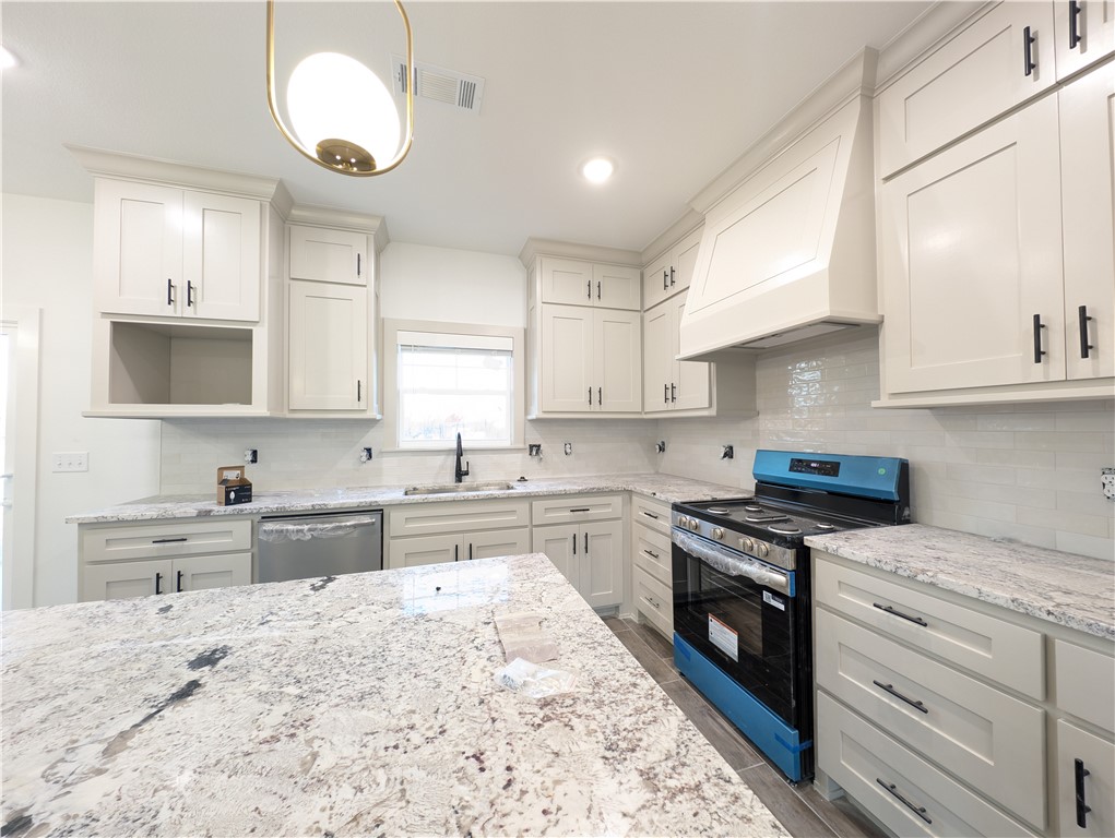 LOCKHART SUB-BVV - Residential