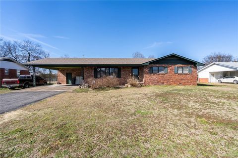 Photo of Tahlequah, OK 74464 (MLS # 1336438)