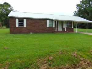 In a quiet neighborhood in Lamar sits this updated 3 bedroom 1 bathroom home. It features a new metal roof, new flooring, new laundry room, and updated bathroom. Spacious living room, and lots of room to play outside. Call to set up your showing.