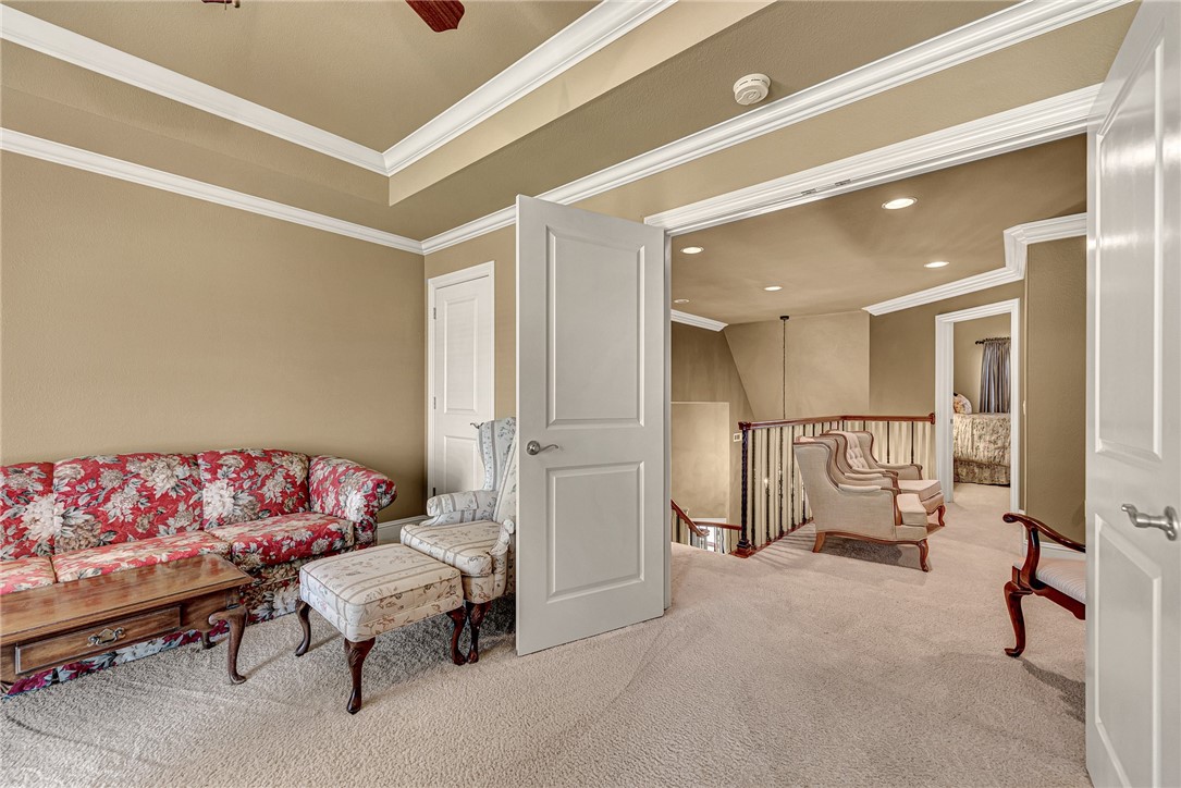 Peaks Ph III, The Rogers - Residential