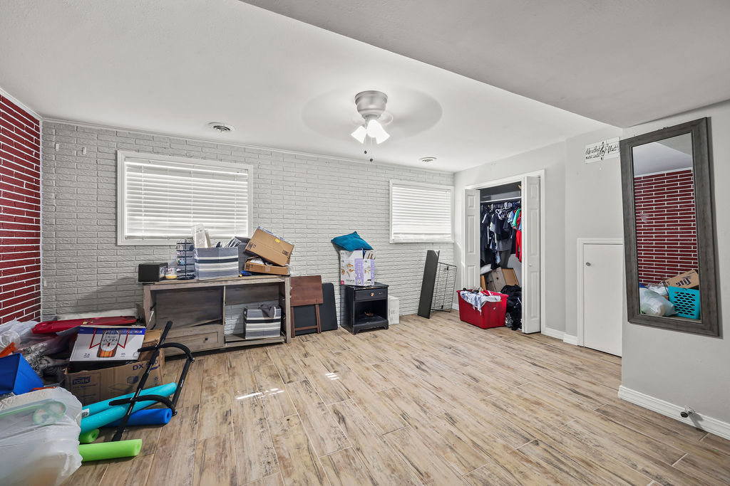 Rolling Hills - Residential