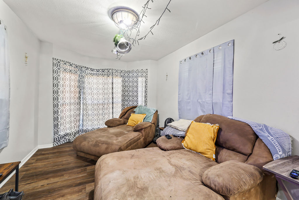 Rolling Hills - Residential