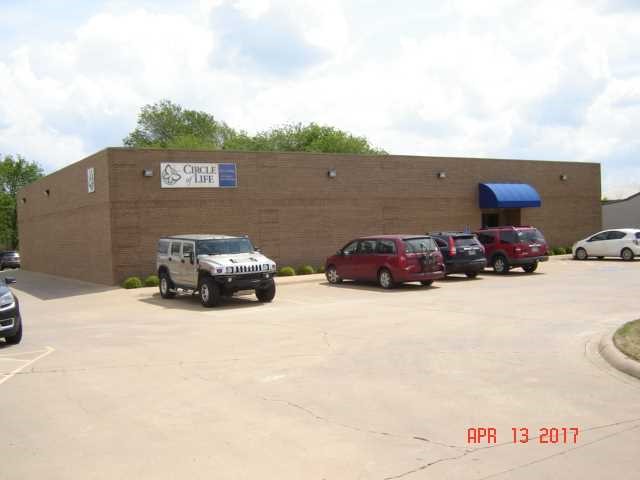 Hard to find well maintained Office/Warehouse setup conveniently located on N Thomson just south of Wagon Wheel Road. Easy access to I49 and all NWA. Currently used for a medical business for office space and medical equipment storage. Not often you will find something this well maintained and move in ready. 7+ offices, 1 conference room, 1 kitchen, 3 bathrooms and 3,360 sf of warehouse space. Contact listing agent to set up a time for all showings. Showings will be set-up between 8 and 4 during week days. Video security alarm system in operation in and outside the building 24/7, so please no unregistered stops or visits to the listing. Current owner/occupant will be out by mid December 2024. Sellers will only consider offers with no contingencies, however the facilities manager and COO of the company can meet potential Buyer's Agents and Buyers at the property to answer any questions they may have about the property. Please also see the Seller Property Disclosure.