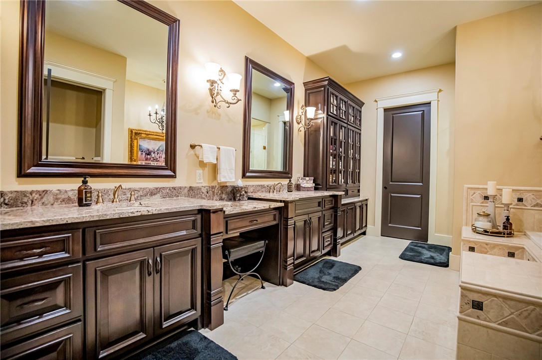 Tontitown Outlots - Residential