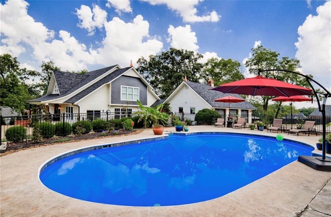 Chattin Valle Sub Cave Spgs - Residential